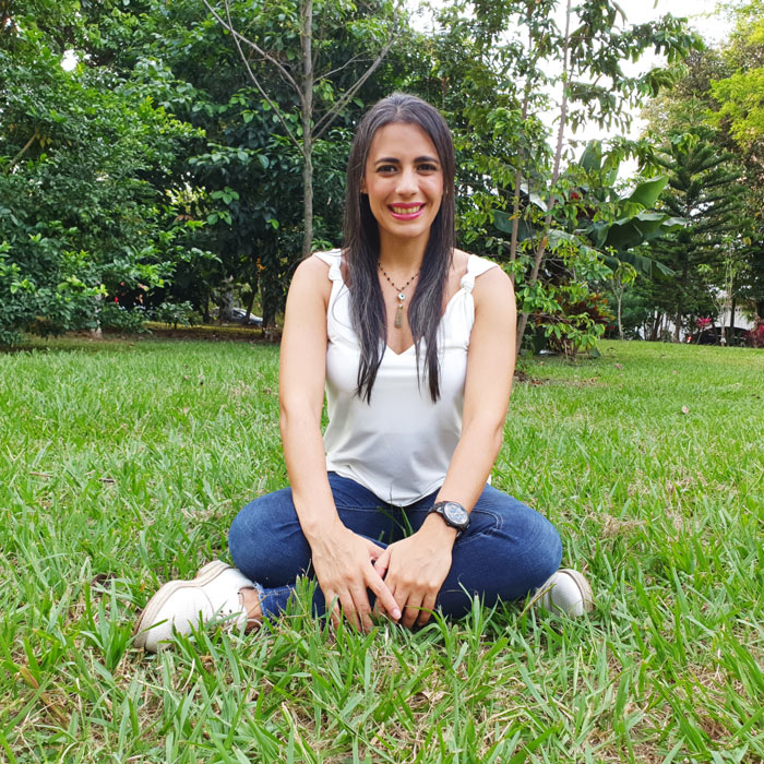 Carolina Caballero -facilitadora terapias mujer sexual presenta su libro Mujer sexual, mujer - sobre mi, home